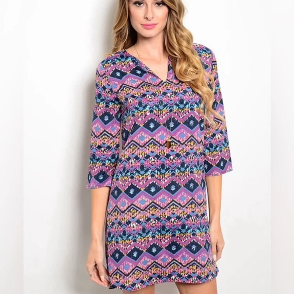 EVERLY-Notch V-Neck Shift Dress Purple Tile Print-Sz.M - Picture 1 of 14